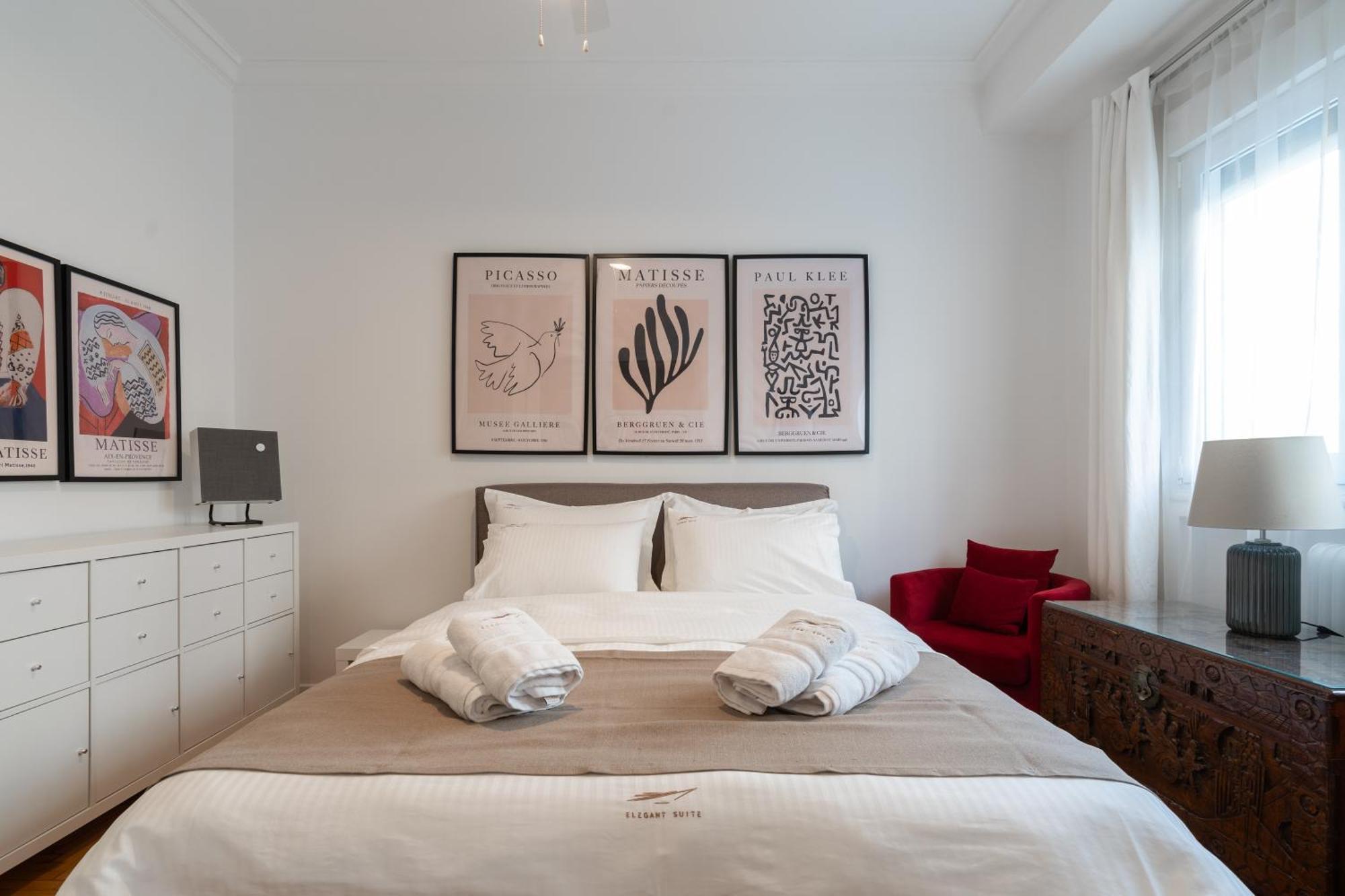 Artistic Elegance In Athens-pagrati *